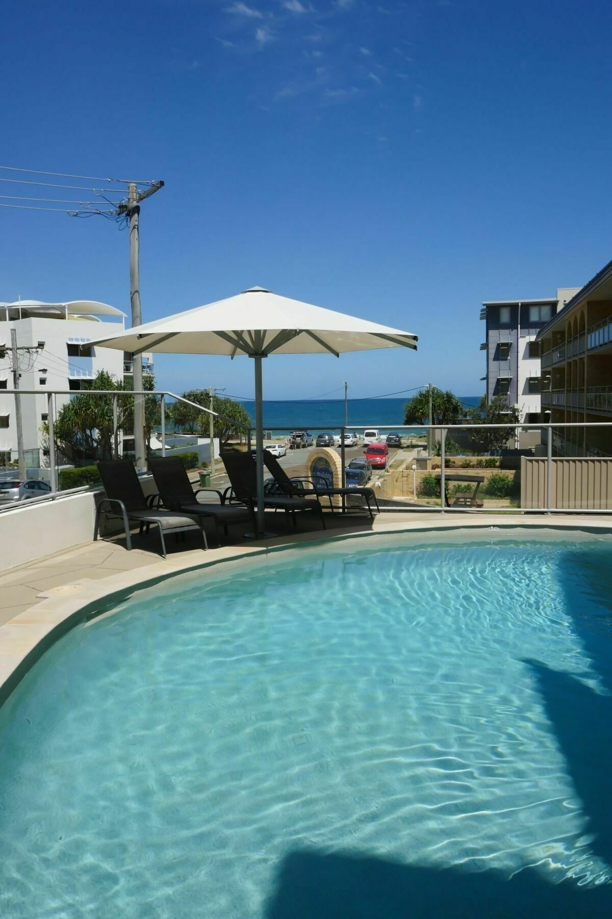 Merrima Court Holidays Калаундра Экстерьер фото
