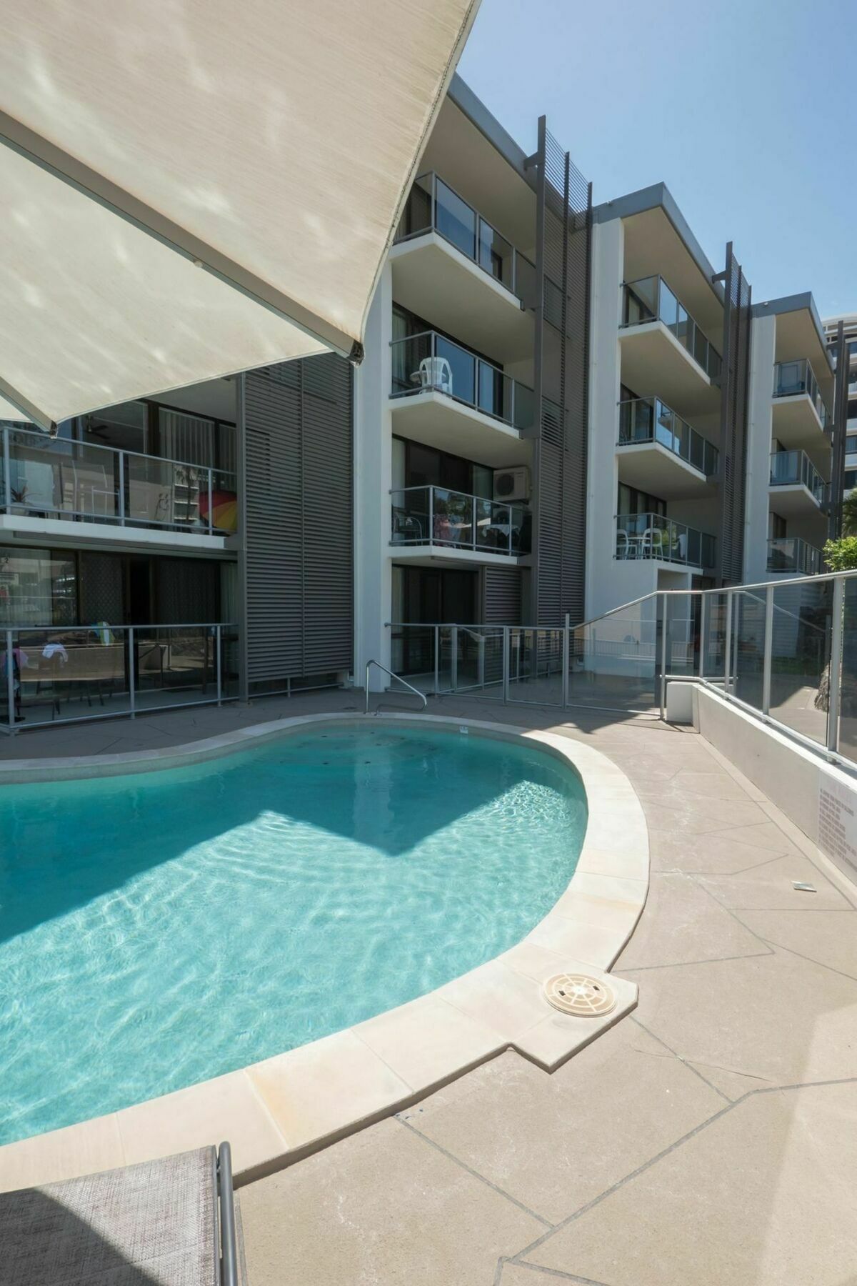 Merrima Court Holidays Калаундра Экстерьер фото